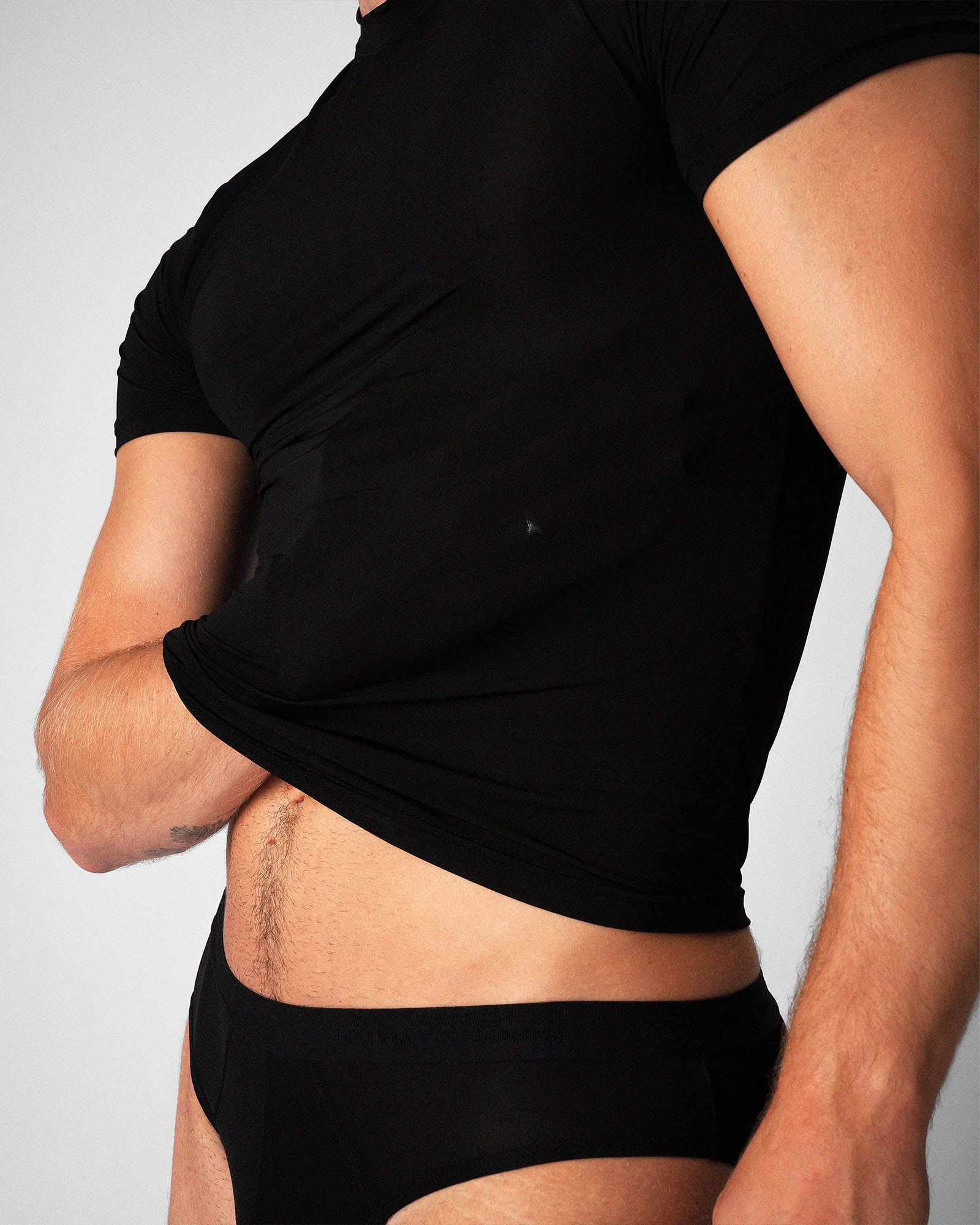 TEAMM8 Allure Sheer Cropped Tee Noir - BANG & STRIKE